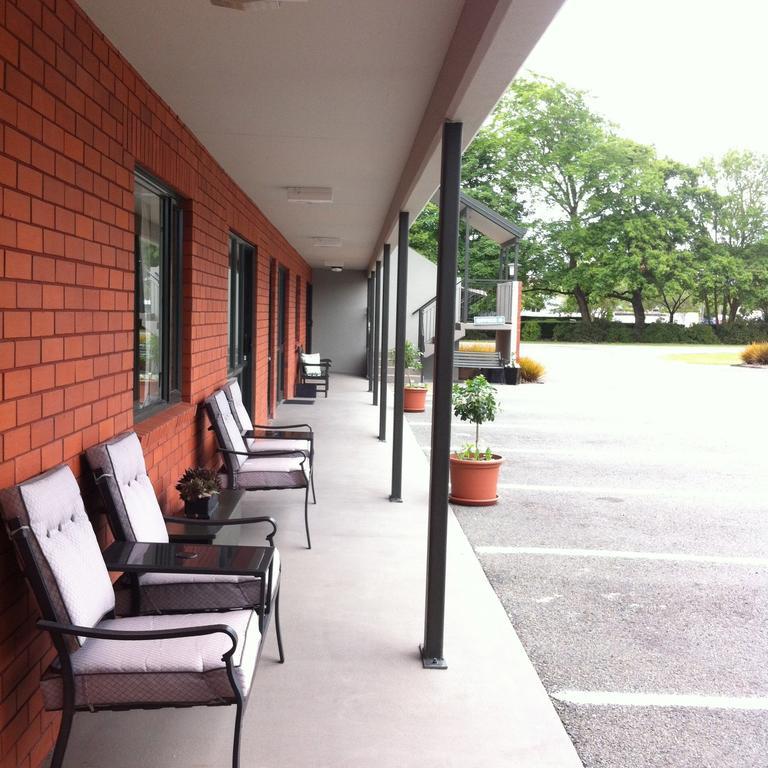 Darfield Motel Exterior photo